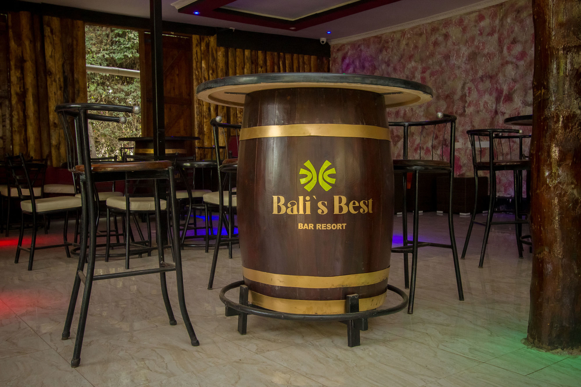 Balis Best Bar & Resort Langata Exterior photo